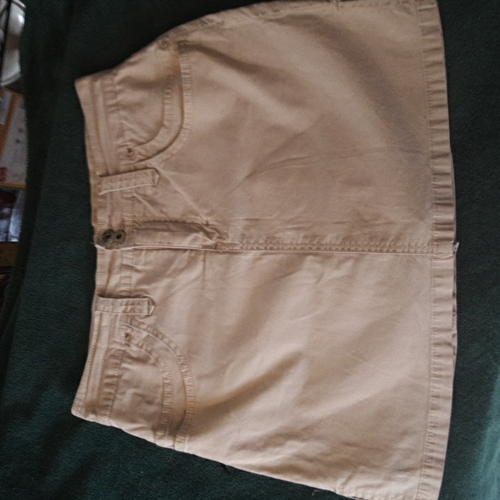 Gloria Vanderbilt Kakhi Skort